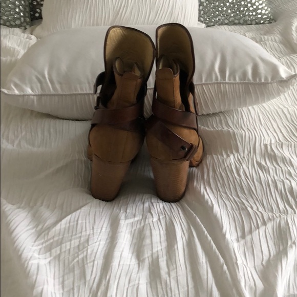 Rag & Bone Kinsey Boot - Picture 3 of 5